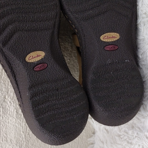 Clarks Artisan Active Air Tan Suede Leather Open Toe Wedge Slingback Sandal - Picture 10 of 16